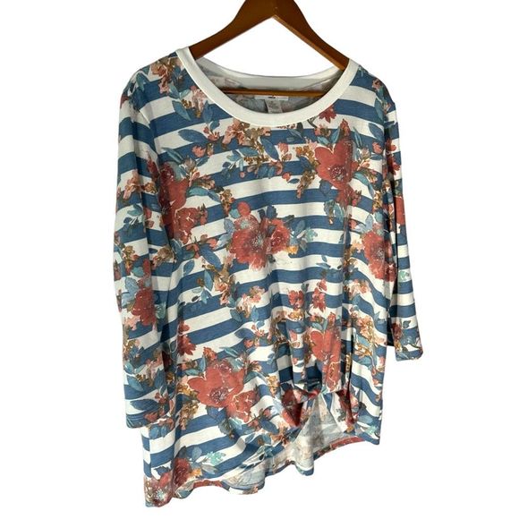 Moa Moa Plus Size 2X Blue & White Striped Floral Relaxed Fit Top Twist Hem EUC - Picture 9 of 12